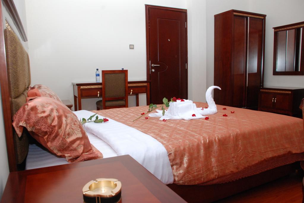 Addis Amba Hotel Baher Dar Extérieur photo