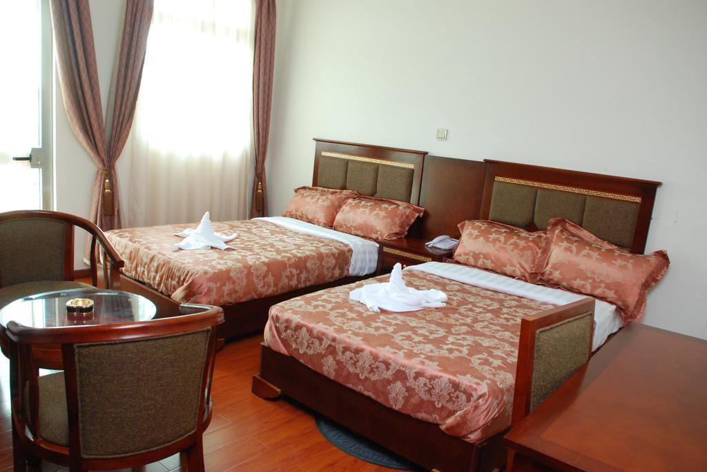 Addis Amba Hotel Baher Dar Extérieur photo