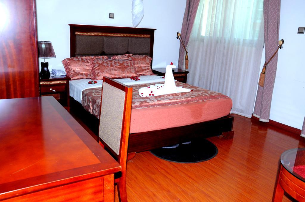Addis Amba Hotel Baher Dar Extérieur photo