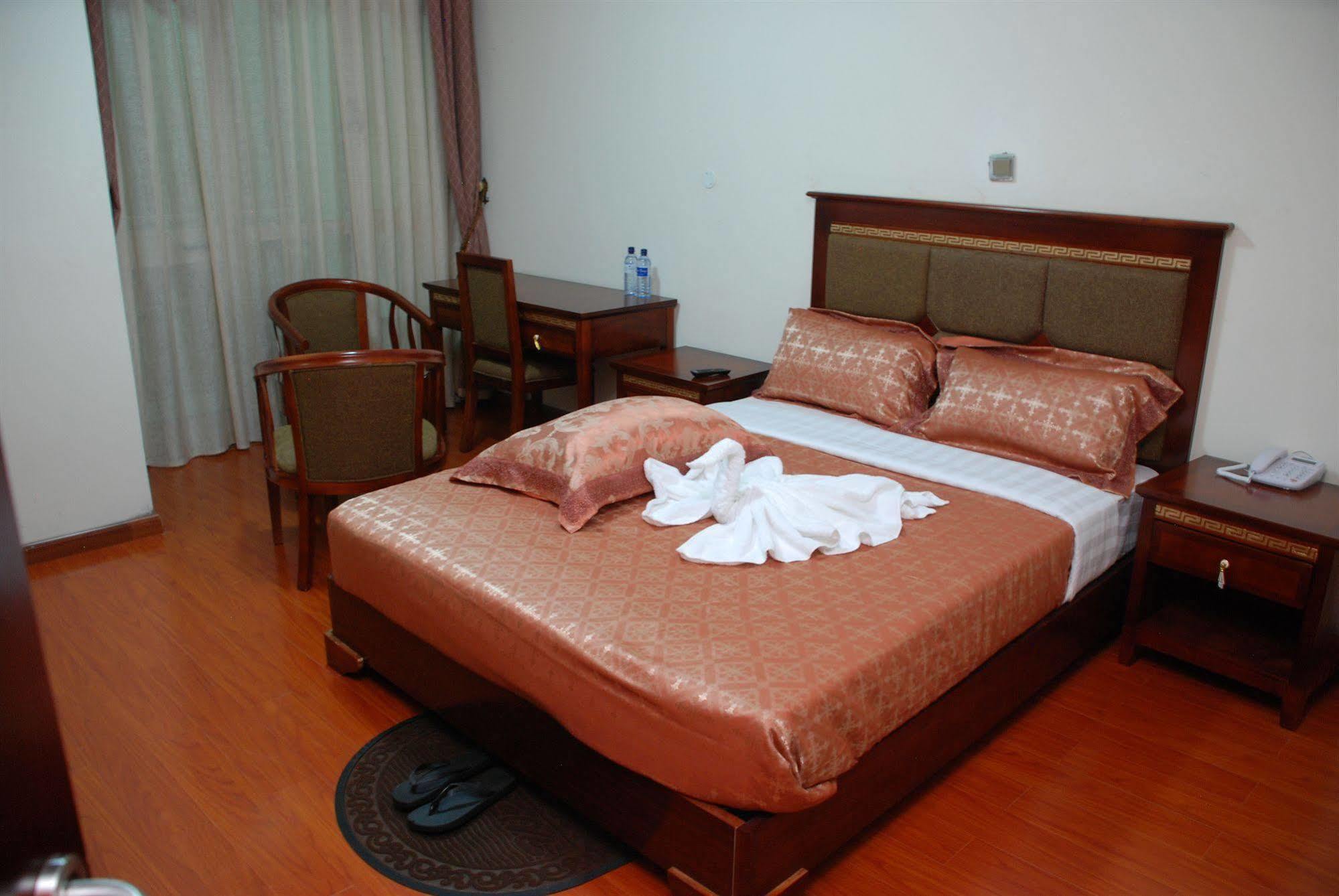 Addis Amba Hotel Baher Dar Extérieur photo
