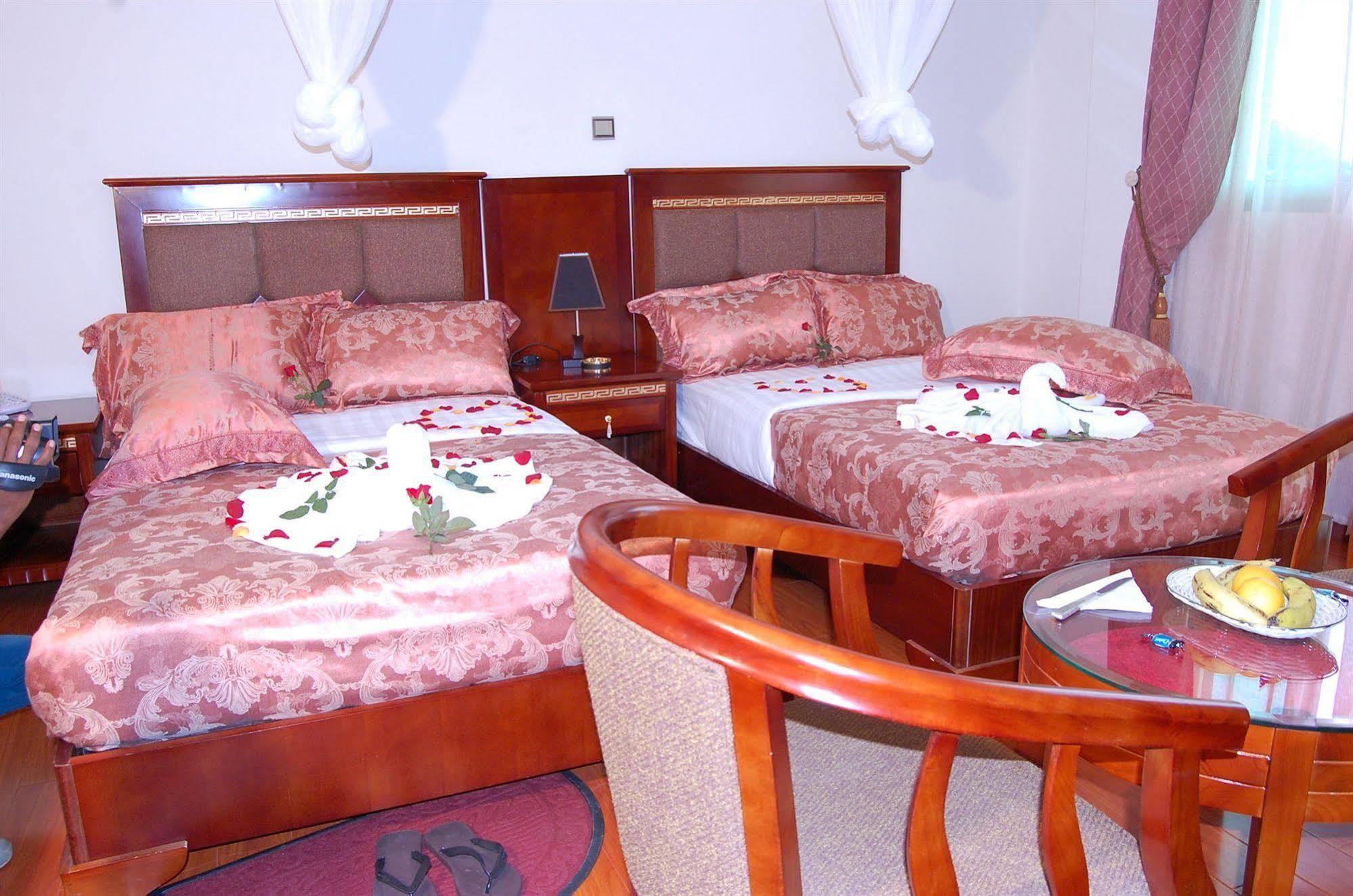 Addis Amba Hotel Baher Dar Extérieur photo